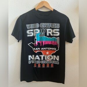 Vintage San Antonio Spurs World Champions T Shirt Size Small 5 Times Champions